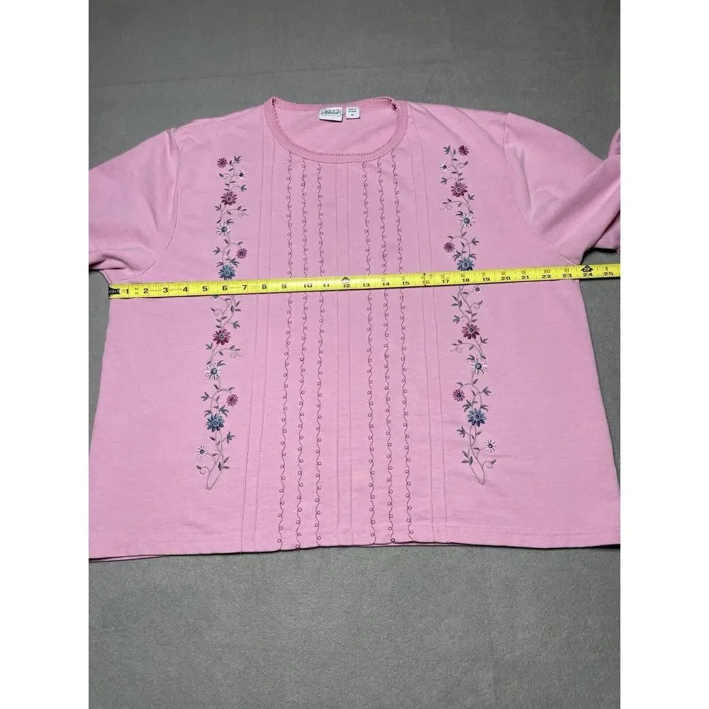 Womens XL Pink Embroidered Shirt 3/4 Sleeves Grandma Cottage Core Floral Cropped
